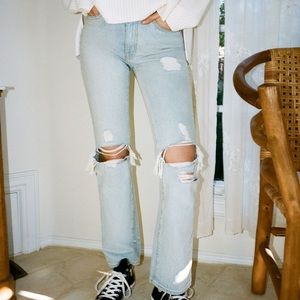 BDG Mid-Rise Bootcut Jean – Destroyed Light Wash